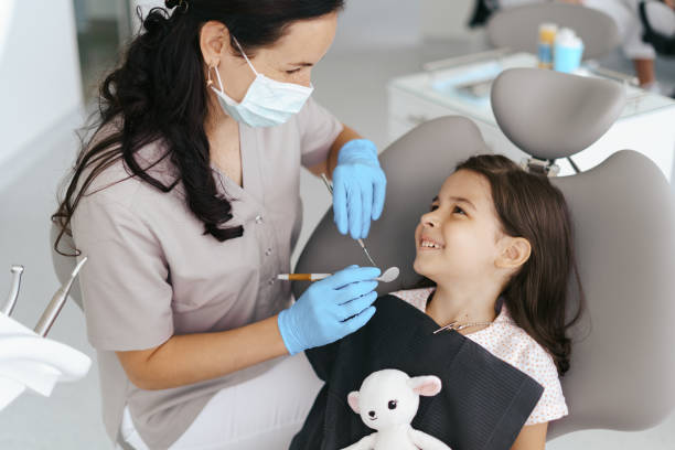 Best Wisdom Tooth Removal  in Chattahoochee, FL